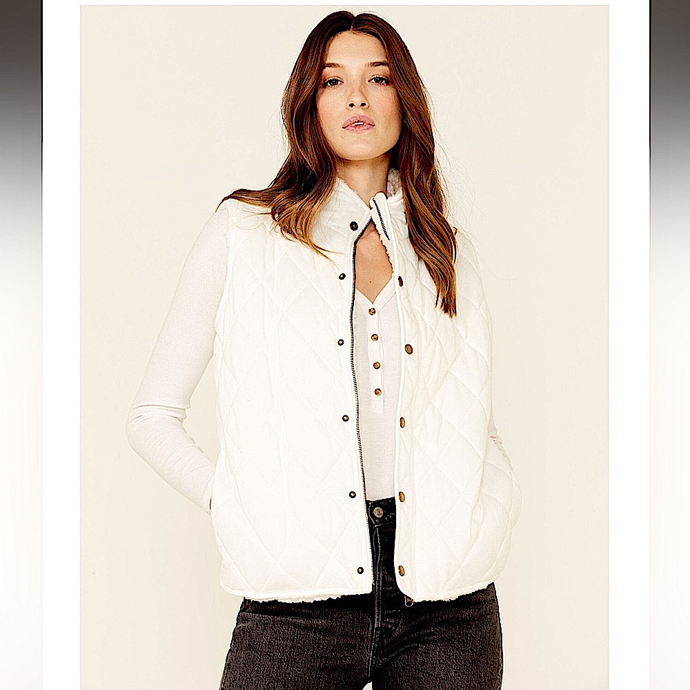🔥NWT‼️KATYDID WOMEN'S QUILTED SHERPA REVERSIBLE VEST - Sz Medium